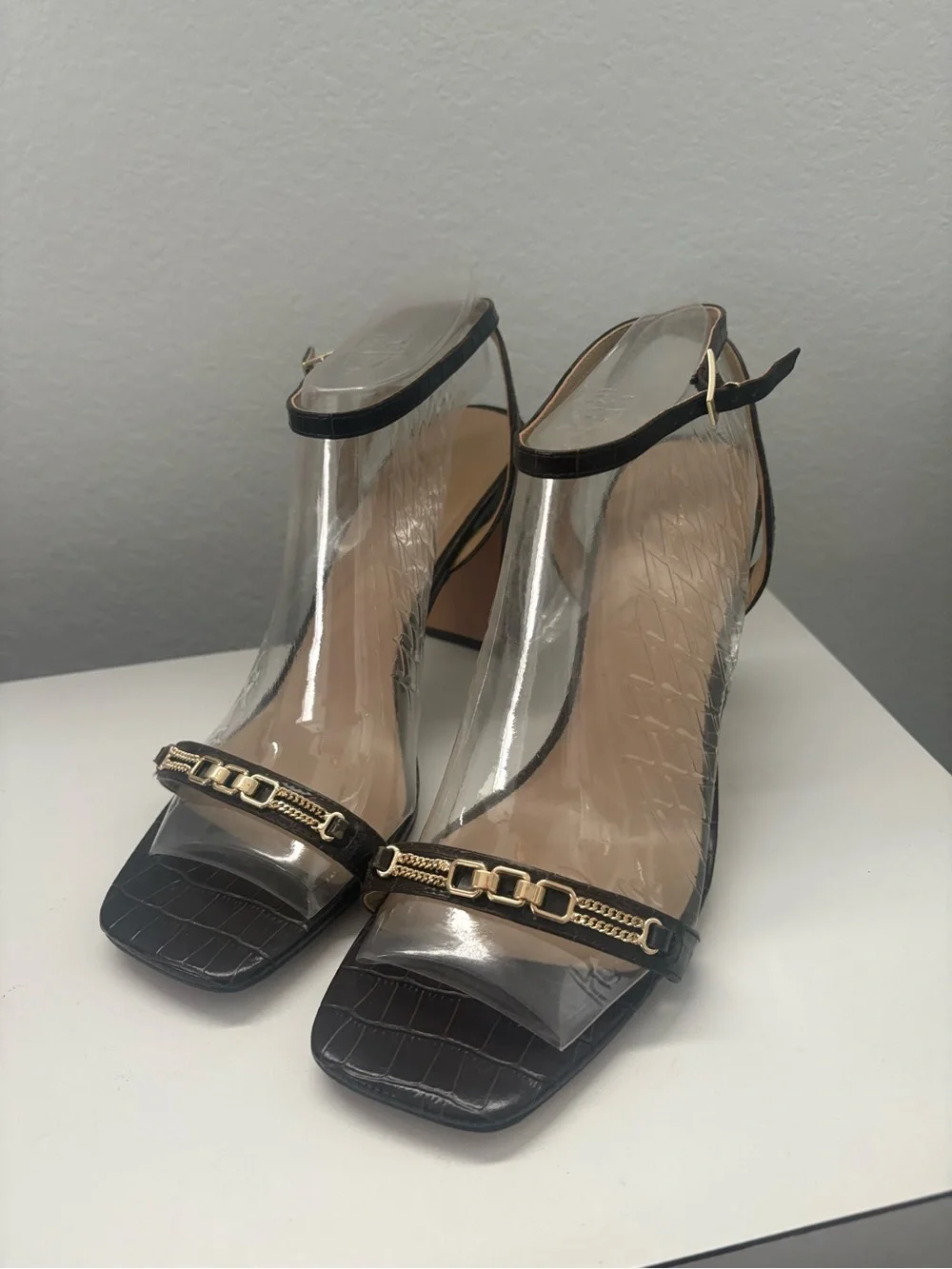 Ann Taylor Buckle Strap Brown Croc Embossed Leather Block Heel Strappy Sandal